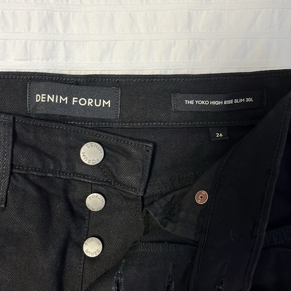 ARITZIA DENIM FORUM YOKO HIGH RISE SLIM JEAN - SIZE 26 - Picture 2 of 4